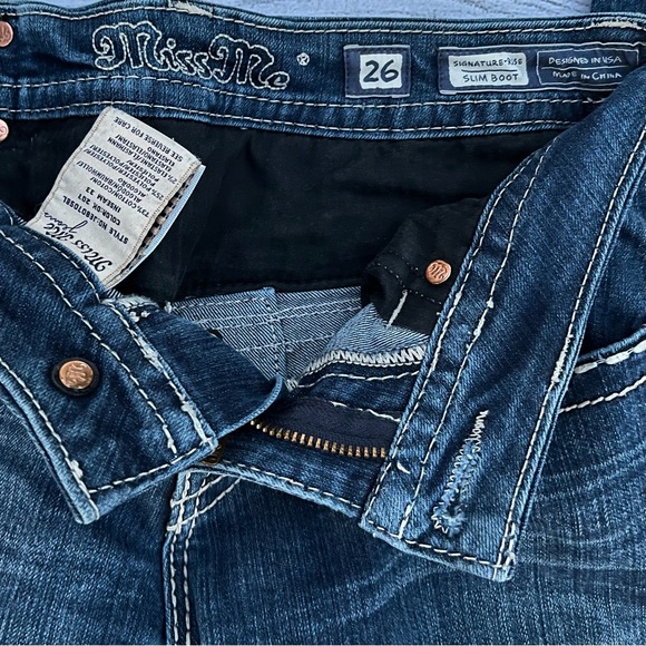 Miss Me Embellished Jeans with Rhinestone Details - Picture 11 of 13